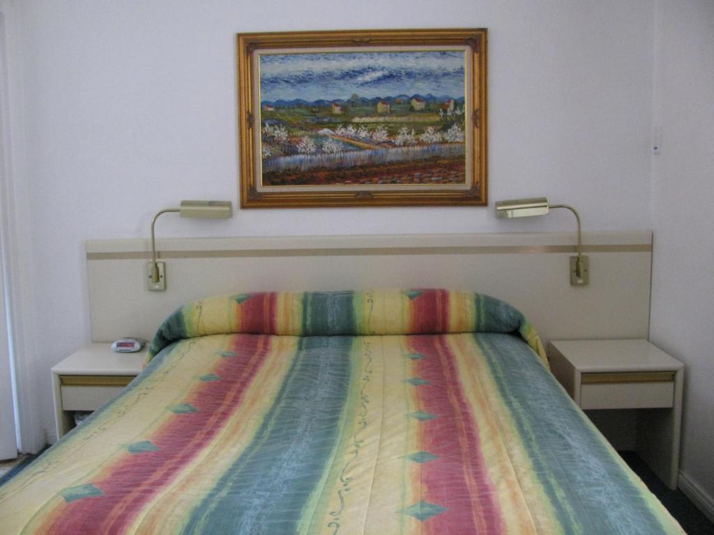 The Wayfarer Motel Muswellbrook Room photo